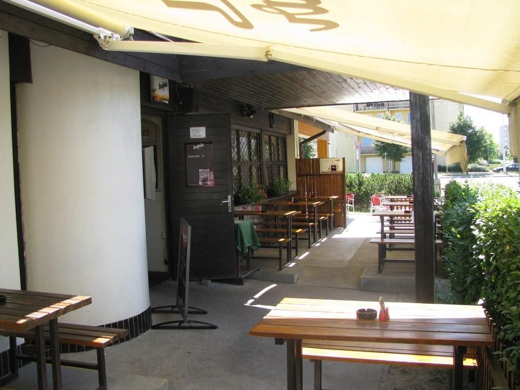 Hotel & Restaurant Signal Pardubice Exterior foto