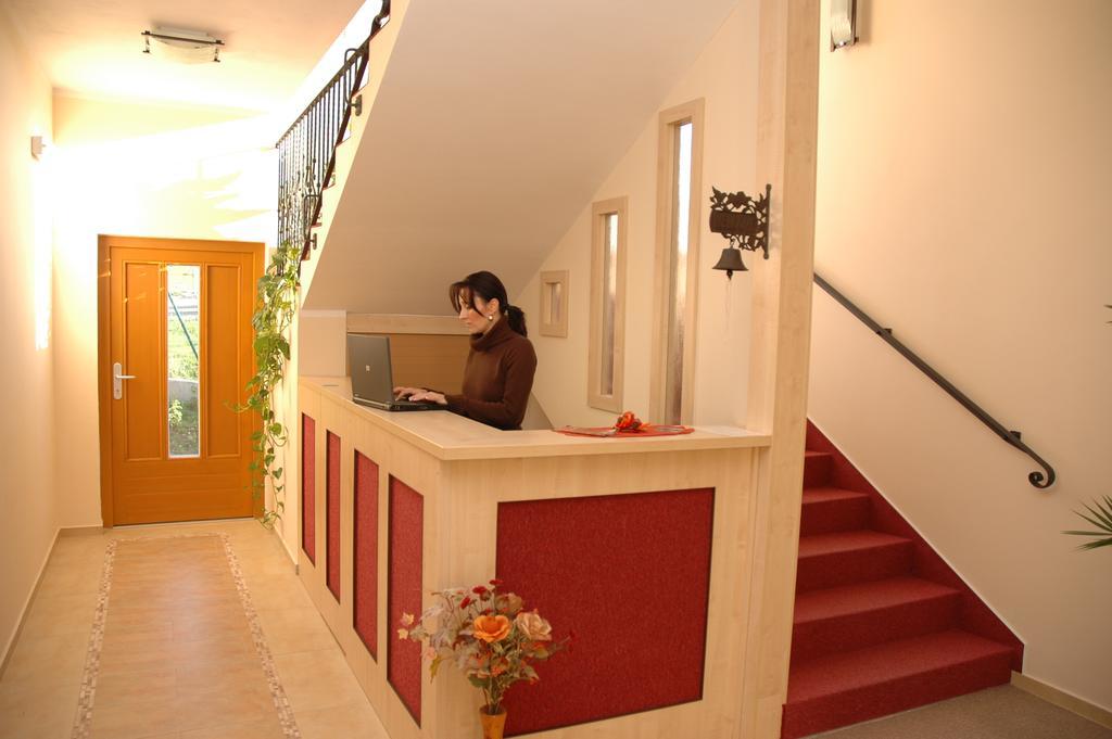 Hotel & Restaurant Signal Pardubice Exterior foto